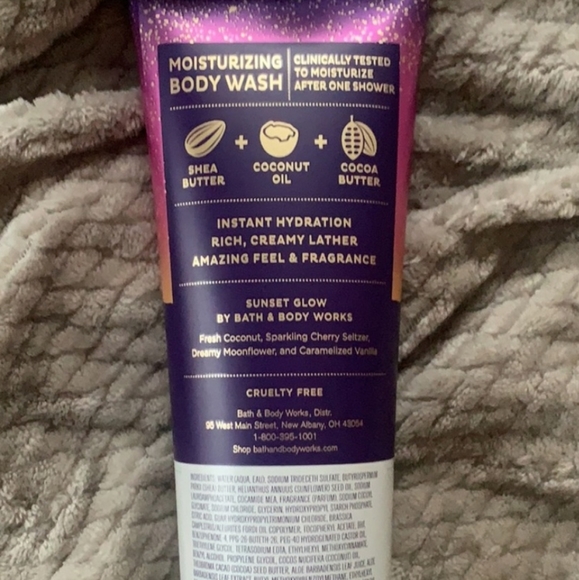 BBW Sunset Glow Moisturizering Body Wash - Picture 2 of 3